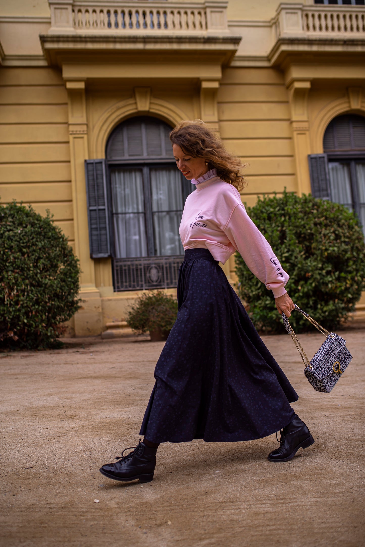 Jackard fine cotton midi skirt with embellished stars