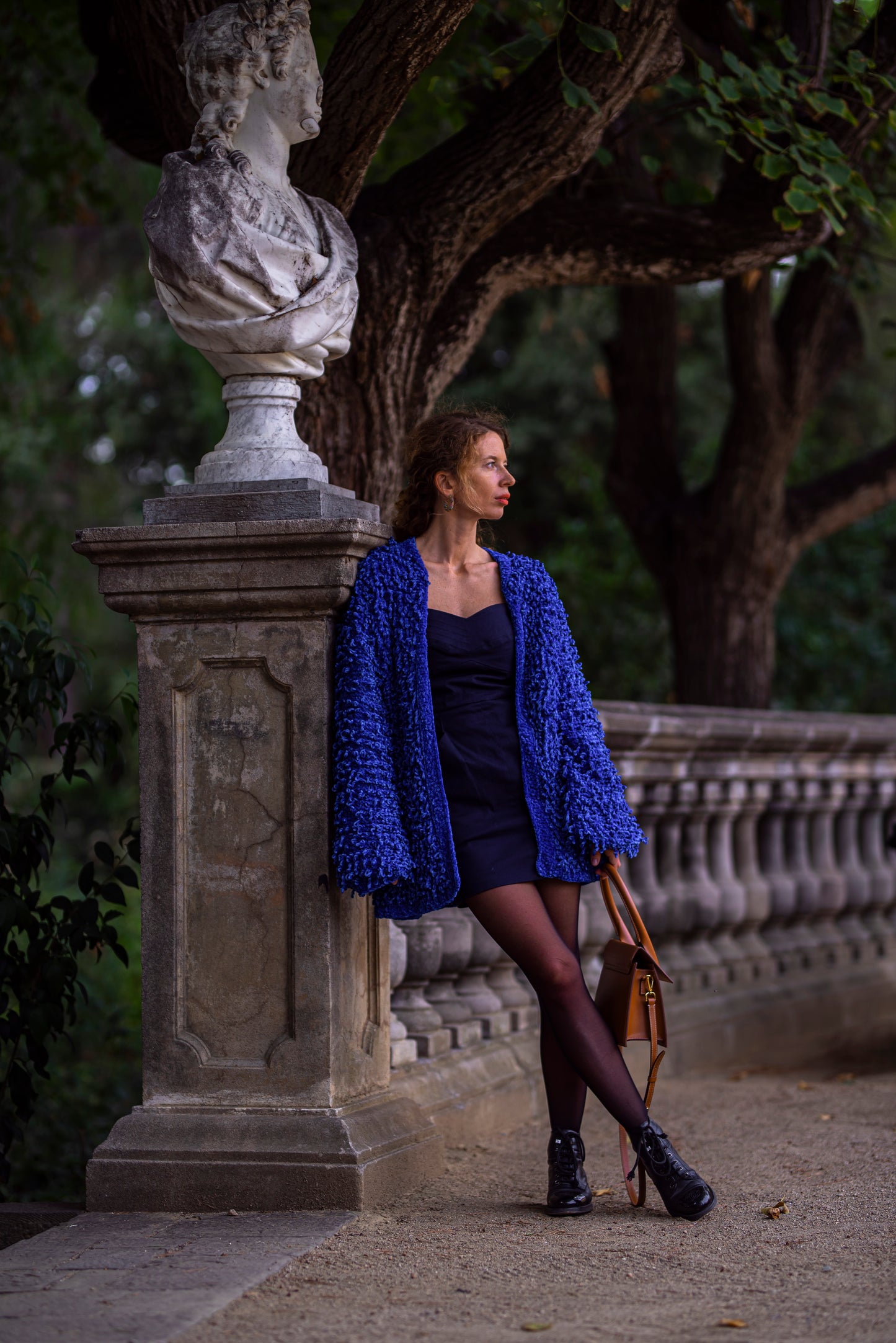 Cárdigan boucle azul hecho a mano