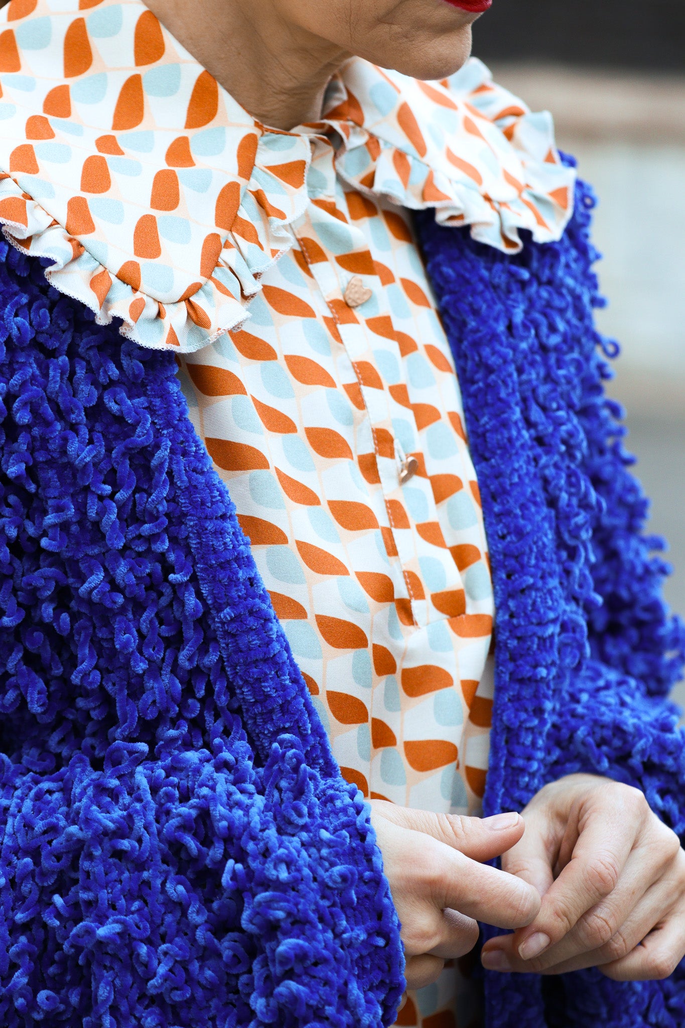 Cárdigan boucle azul hecho a mano