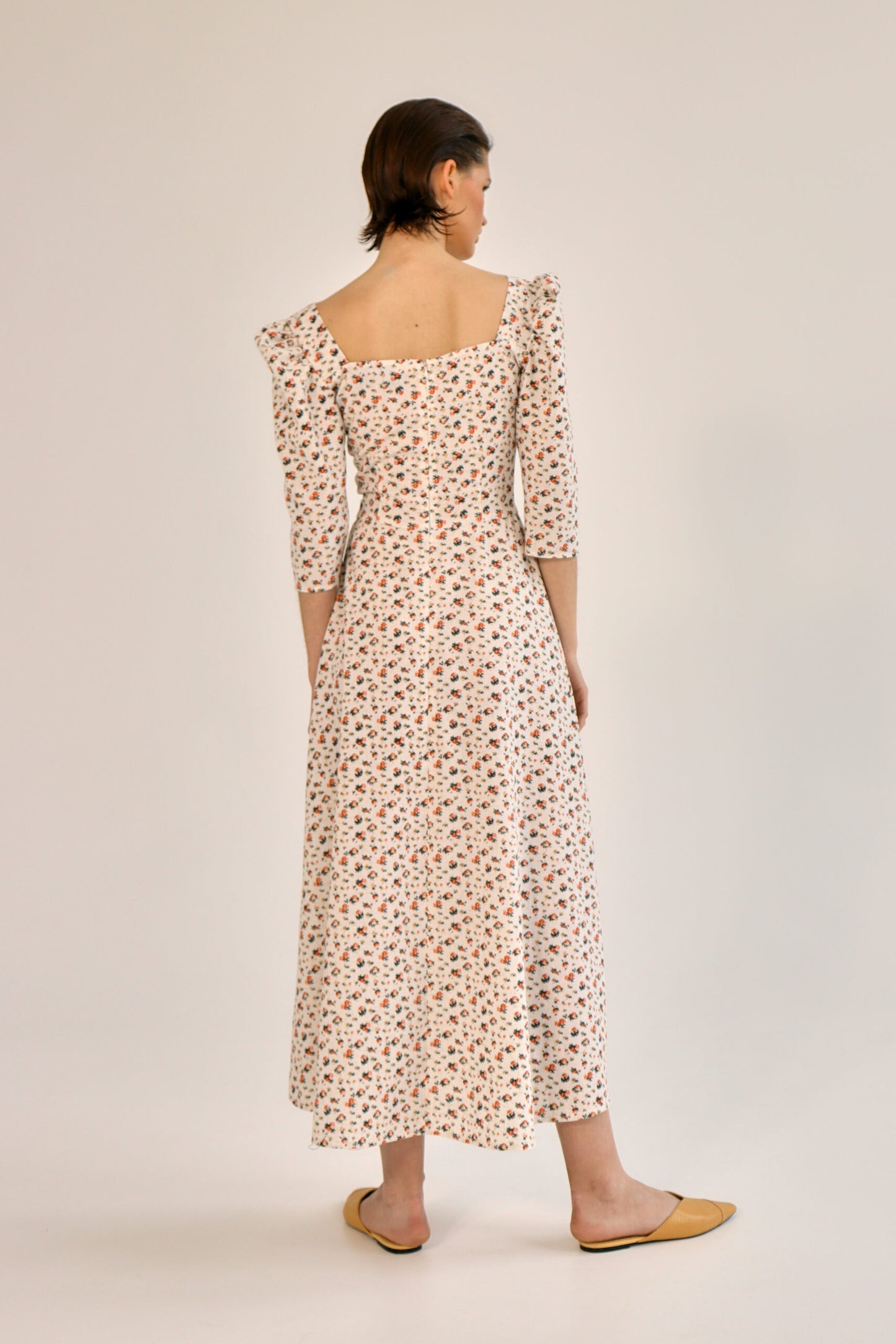 Linen dress with  a floral print