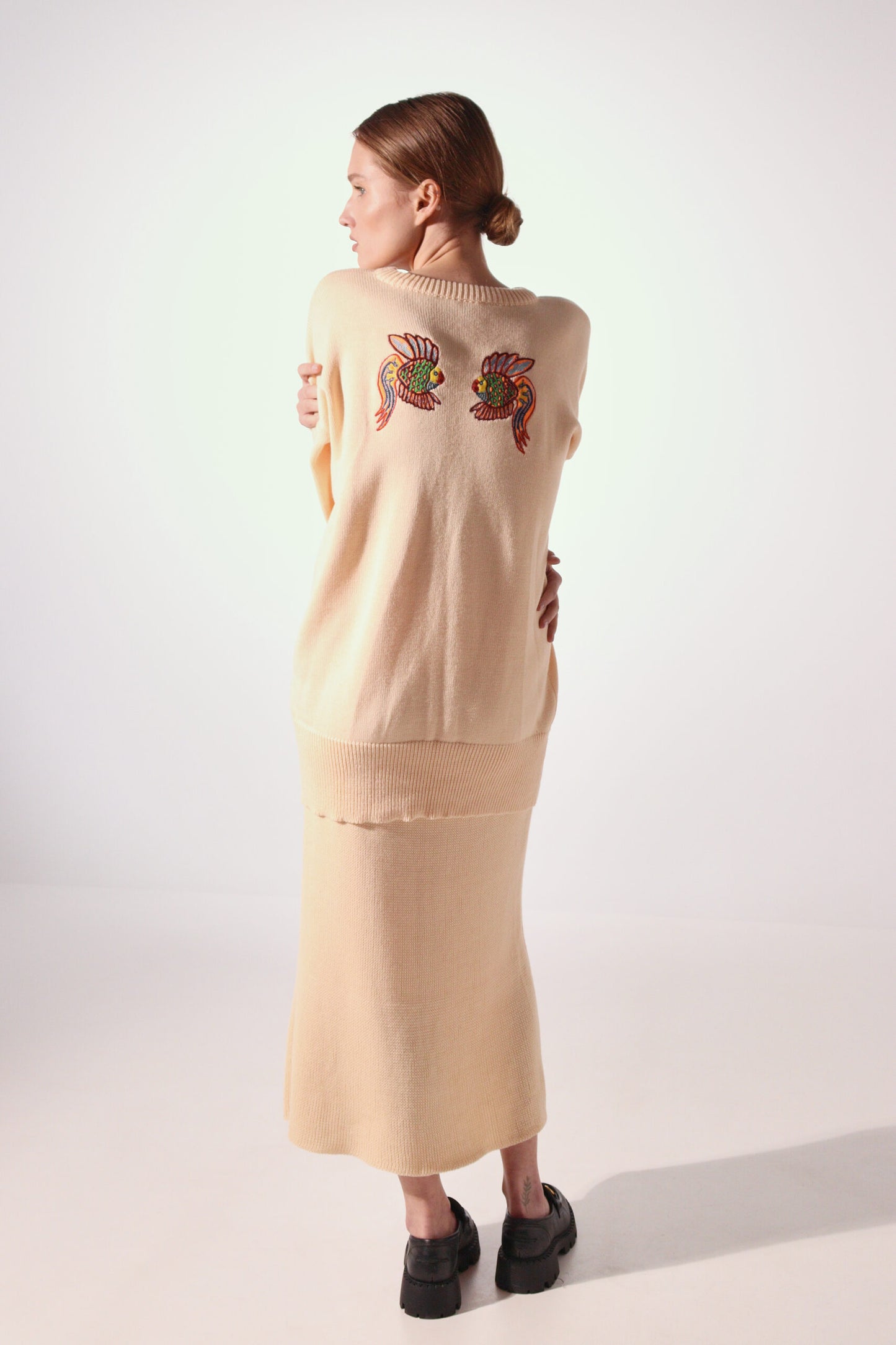 Traje de algodón con bordado "Pez de LOVE"