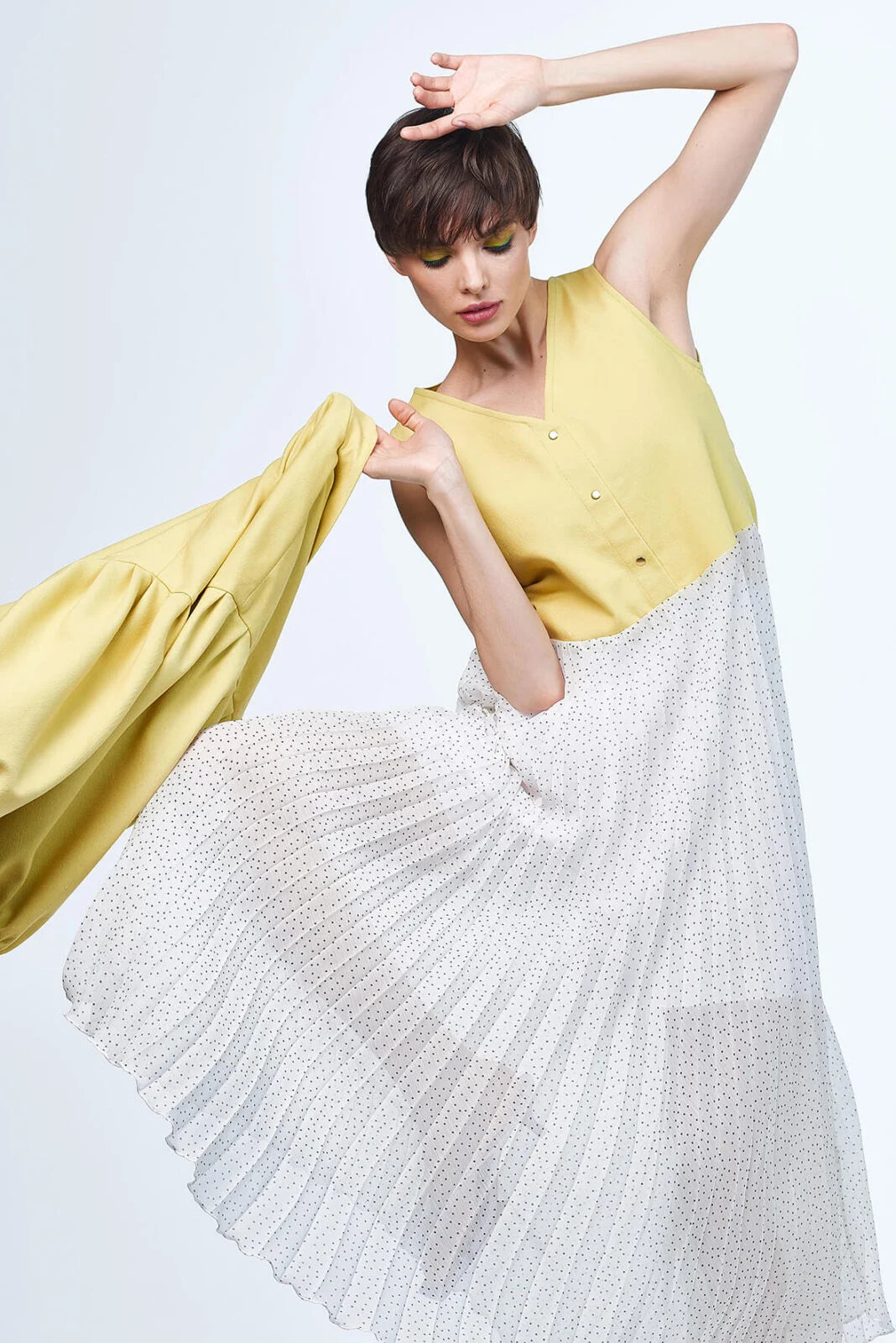 Combined dress with pleated polka dot skirt