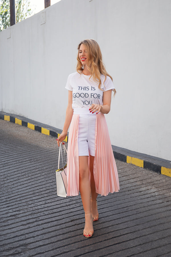 Denim skort in white and pink