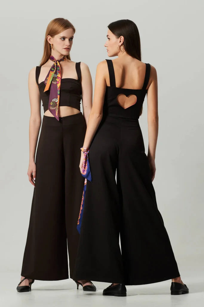 Top bustier con corazón en la espalda