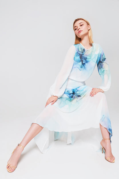 Dress with a hand-drawn flower print