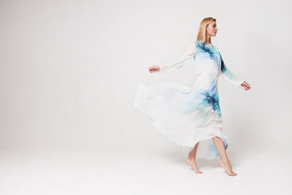 Dress with a hand-drawn flower print